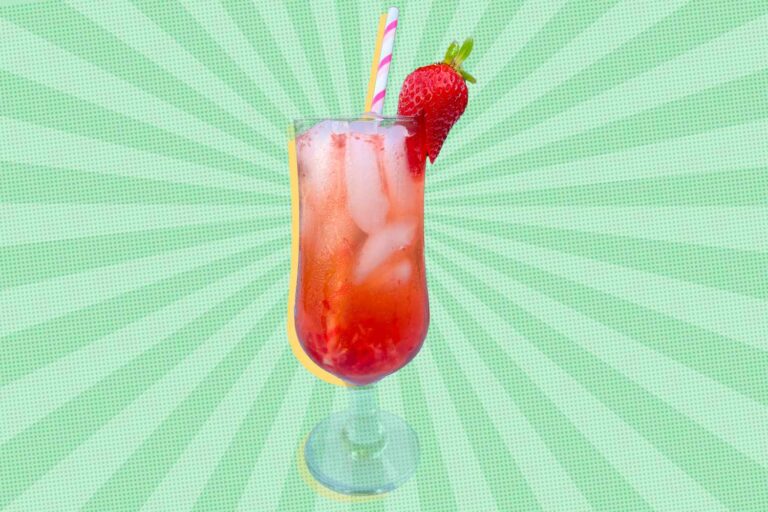 The 3-Ingredient Trader Joe’s Cocktail I'm Sipping All Summer Long