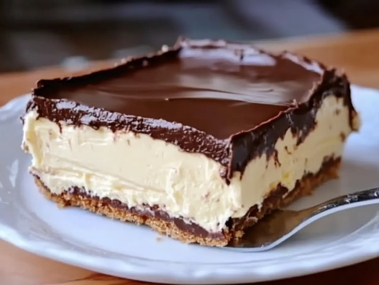 Chocolate Éclair Cake: A No‑Bake Dessert Sensation