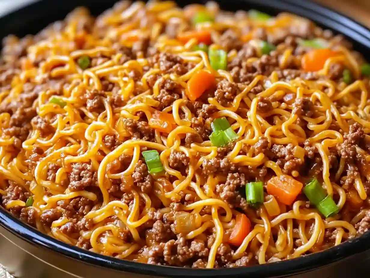 Grandma’s Secret Ground Beef Chow Mein Casserole: A Comfort Food Classic!