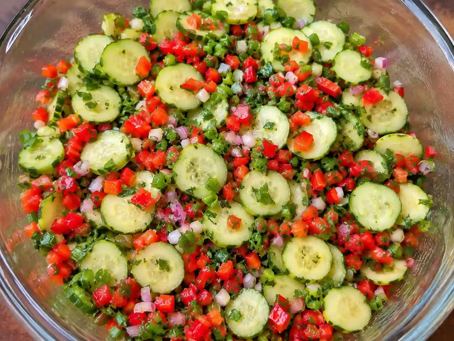 Cucumber Pepper Salad – A Fresh, Crunchy, and Healthy Side Dish You’ll Make on Repeat